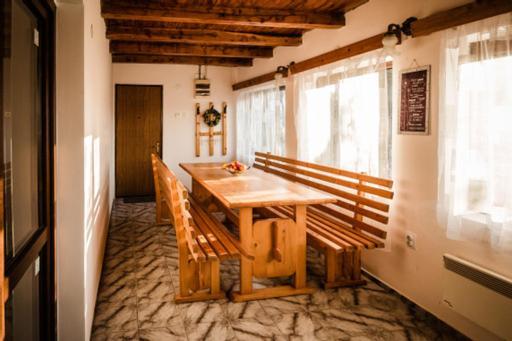 הוילה Valea Lunga-Cricov Casa Adelina מראה חיצוני תמונה